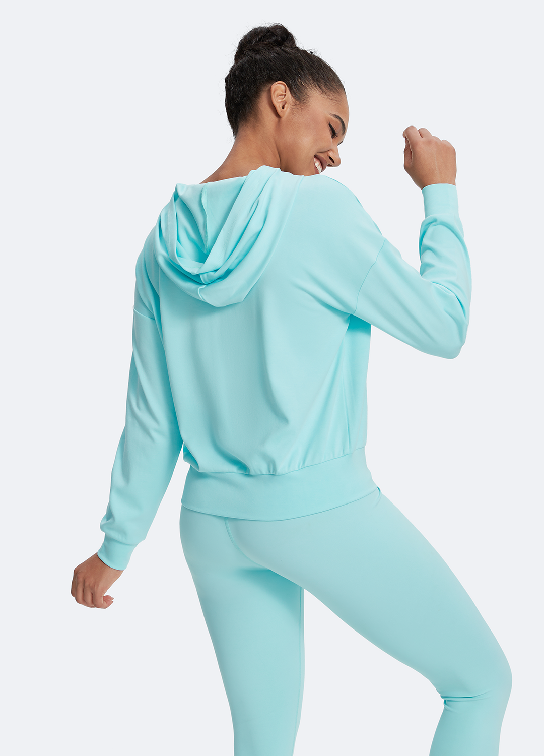 Hoodie im Classic Fit - Slimoa Boutique